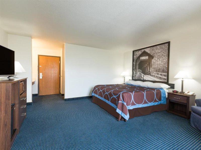 ซูเปอร์ 8 บาย วินด์แฮม กรีนฟิลล์ Hotel กรีนฟิลด์ ภายนอก รูปภาพ